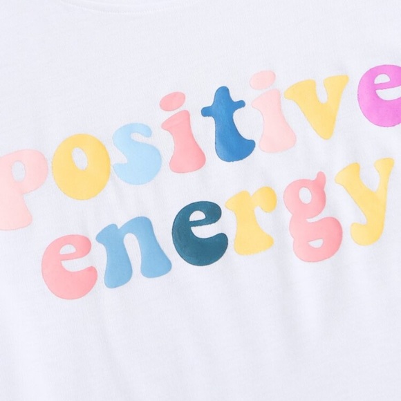 Graphic Tee ✌️💗🌼 - Picture 3 of 5